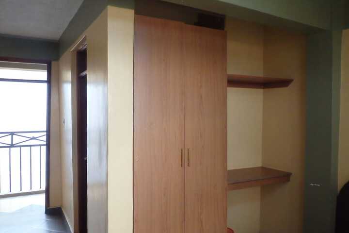 Room 9 of 27