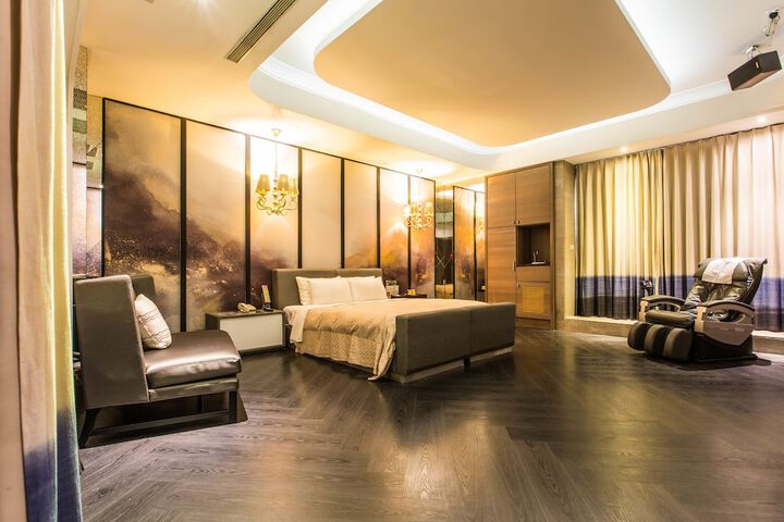 Room 30 of 91