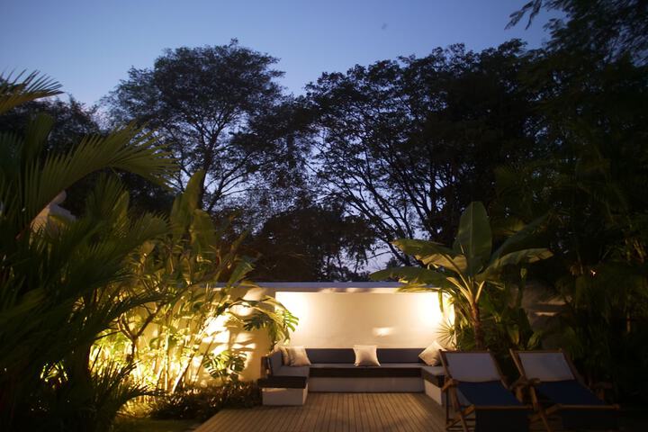 Hotel Exterior 87 of 95
