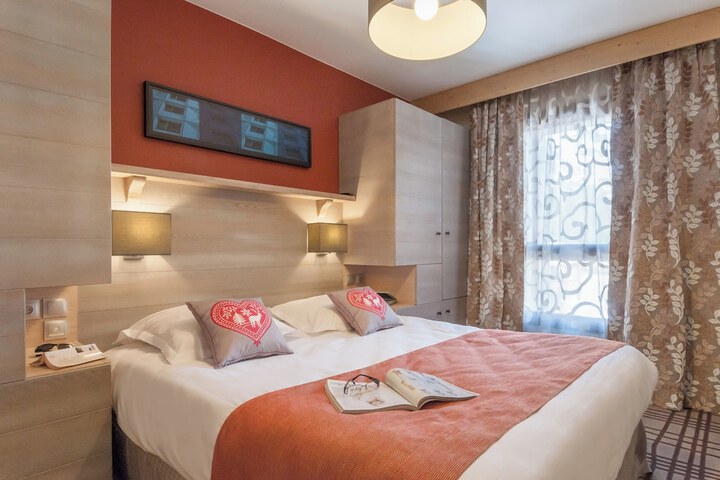 Room 10 of 81