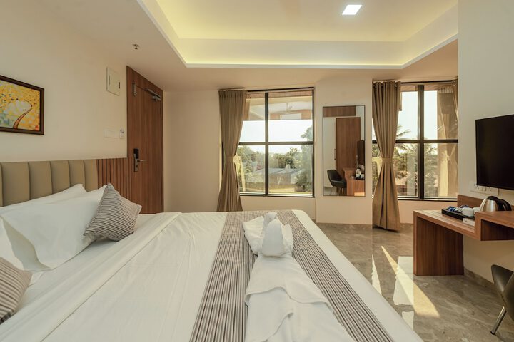 Room 7 of 32