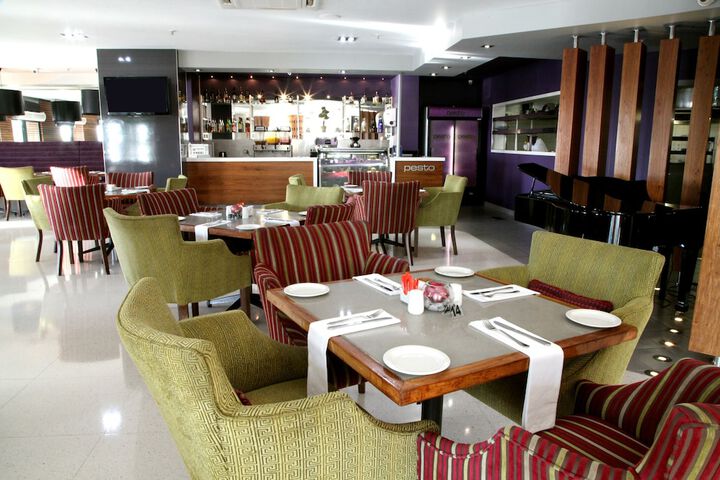 Dining 96 of 118