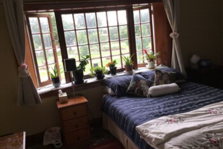 Room 143 of 180