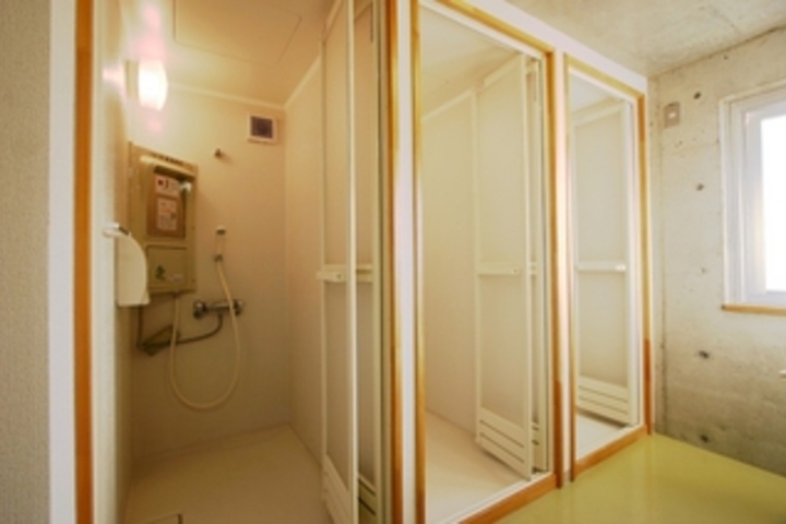 Room 3 of 5