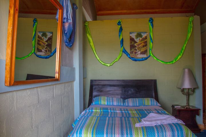 Room 7 of 68