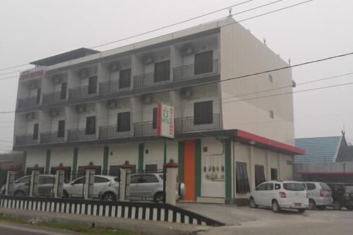 Exterior of Avicenna Hotel