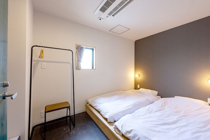 Room 16 of 56