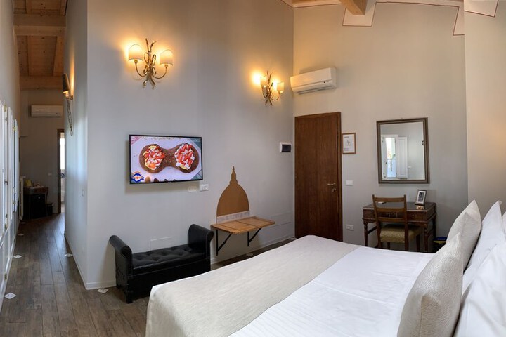 Room 35 of 129