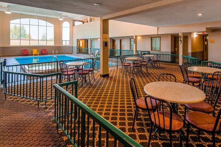 Breakfast/Coffee Service 23 of 28