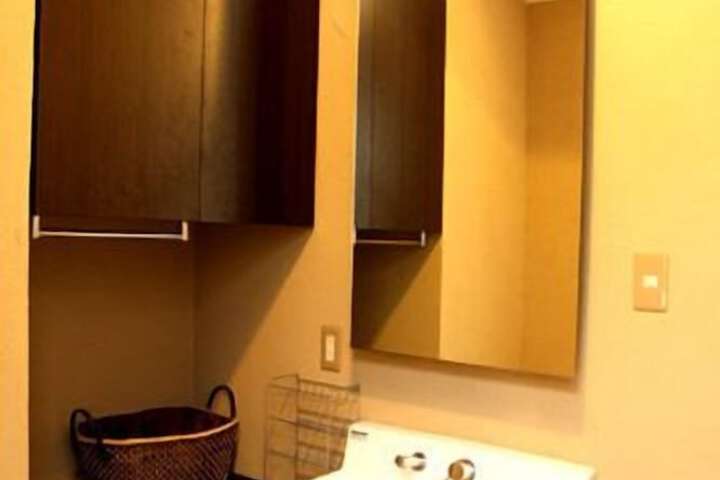 Room 120 of 139