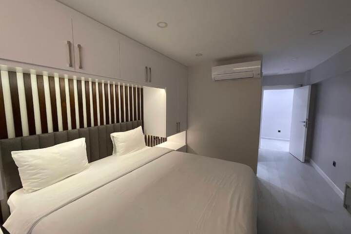 Room 38 of 129