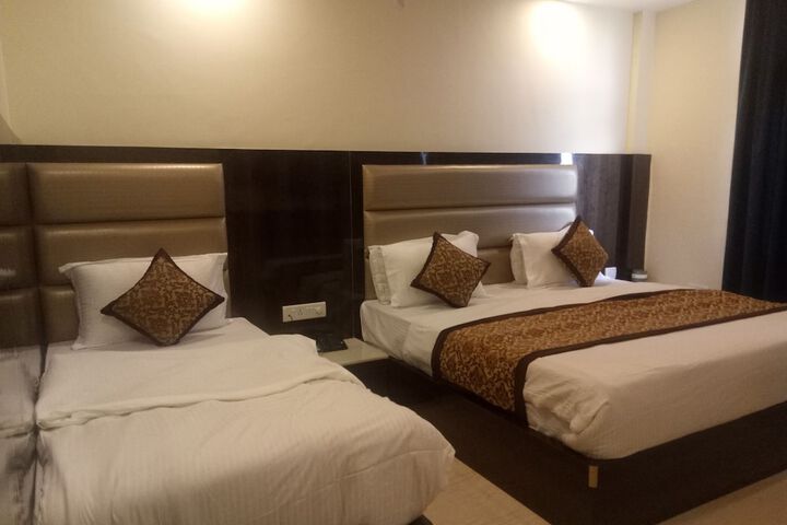 Room 14 of 61