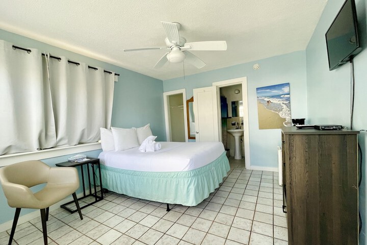 Room 5 of 52