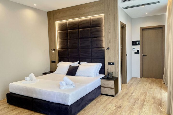 Room 11 of 71