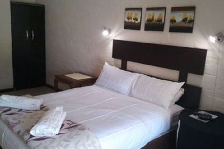 Room 6 of 22