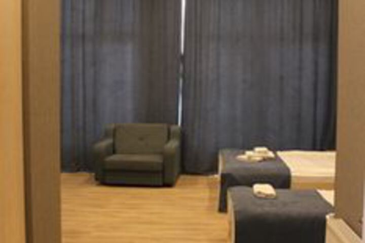 Room 35 of 44