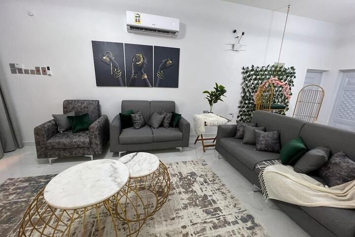 Room 20 of 35