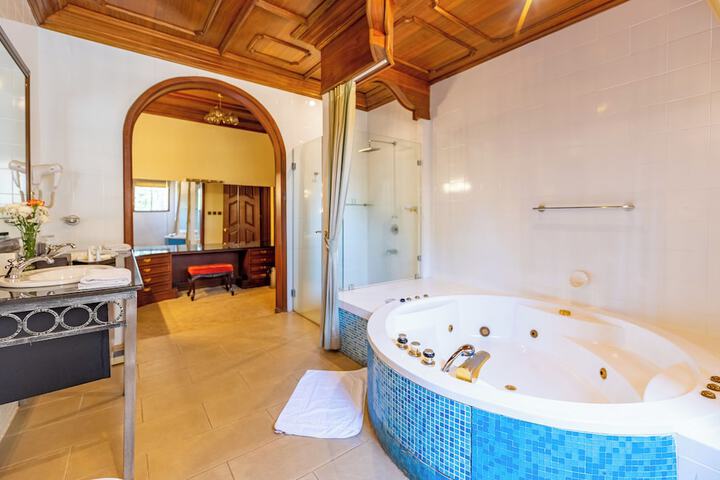Clean Restrooms