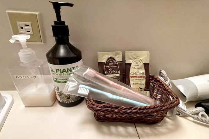 Room amenity