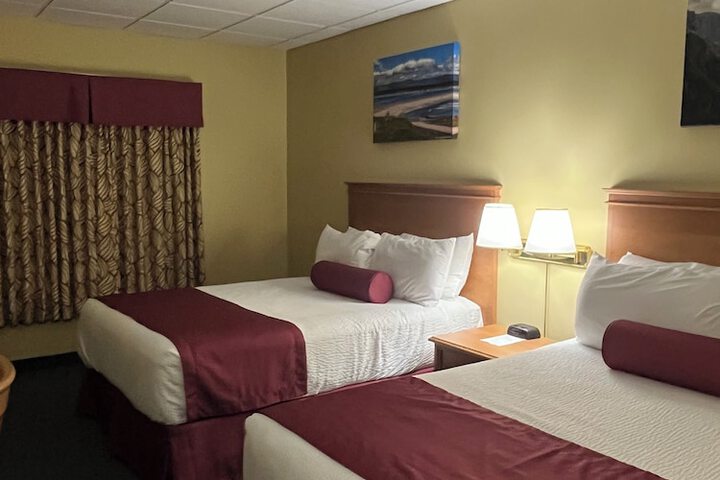 Room 4 of 40