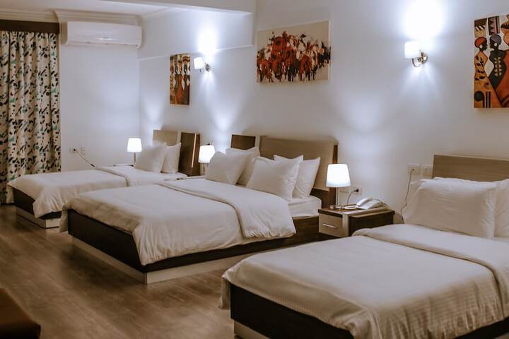 Room 37 of 139