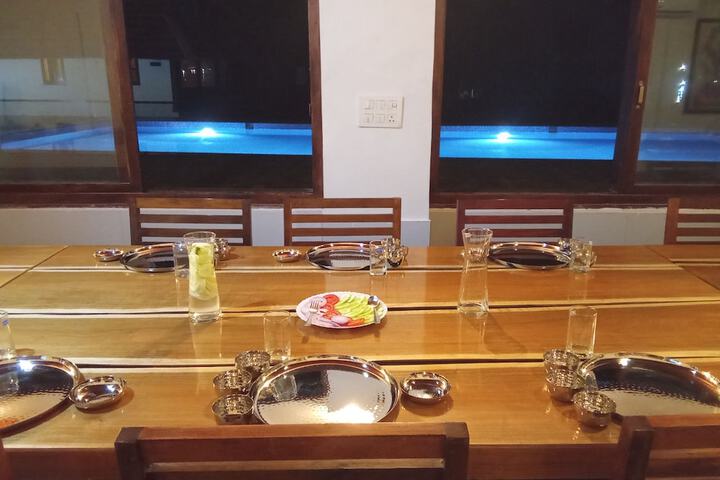 Dining 17 of 21