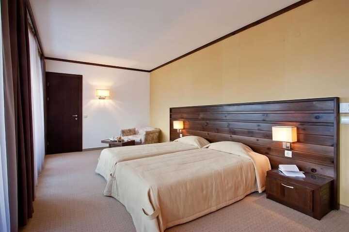 Room 8 of 54