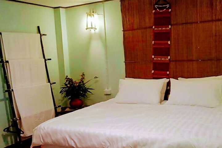 Room 5 of 34