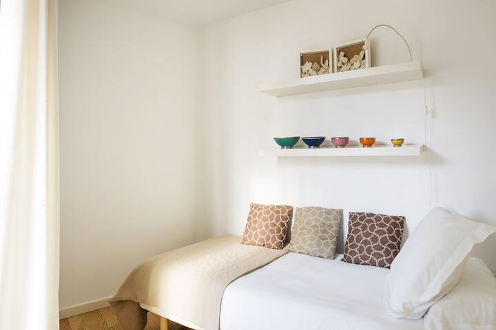 Room 9 of 105