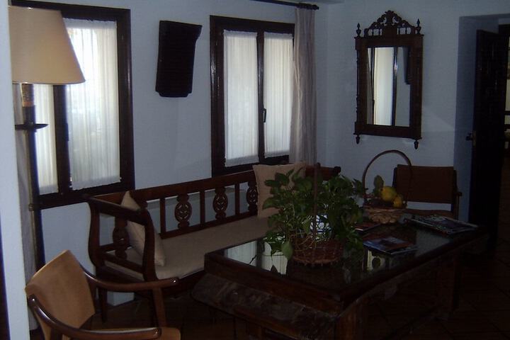 Hotel Interior 4 of 32