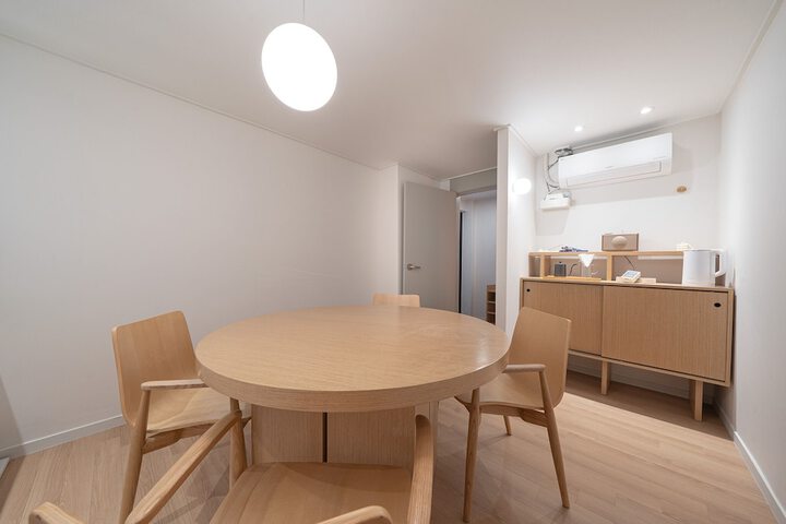 Room 20 of 100