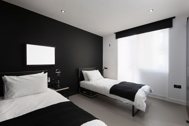 Room 46 of 71