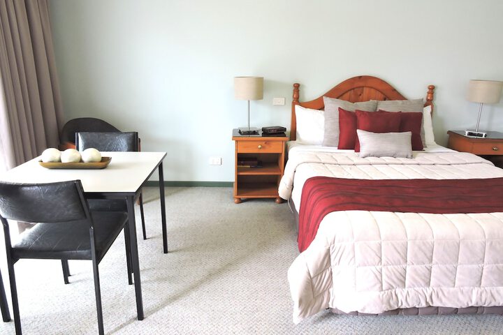 Room 5 of 30