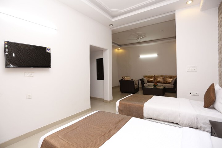 Room 13 of 57