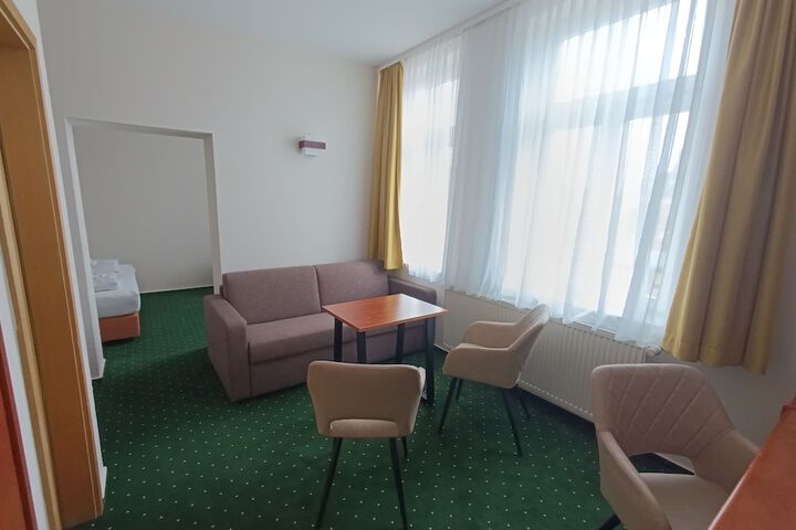 Room 26 of 36