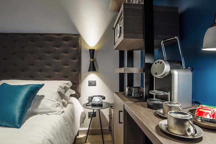 Room 10 of 53