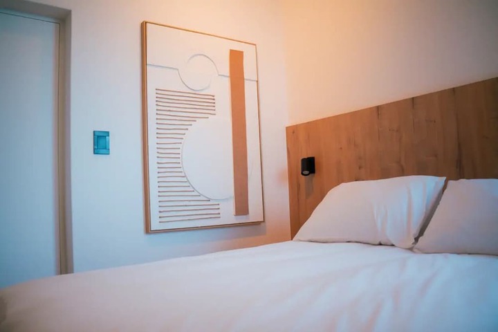 Room 7 of 37
