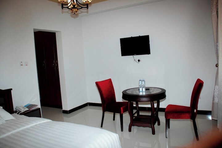 Room 32 of 117