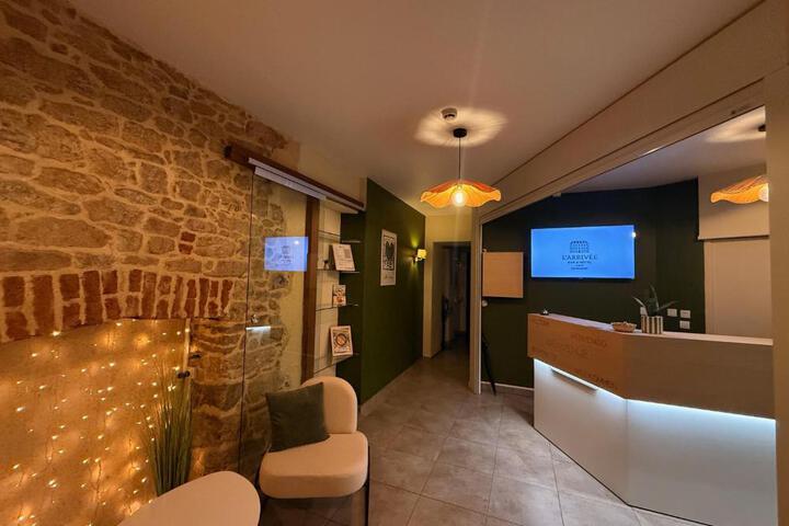 Brit Hotel LArrivée Guingamp