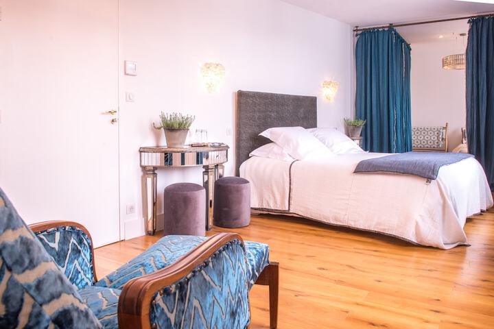 Room 6 of 39