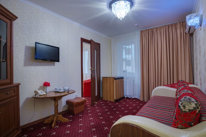 Room 17 of 75