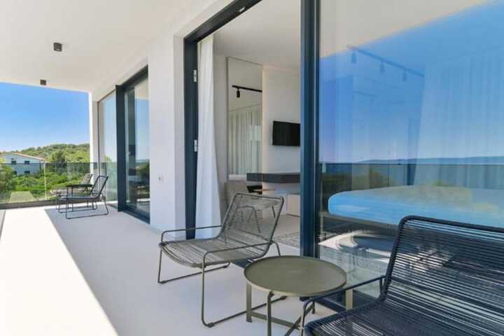 Terrace/Patio 20 of 42