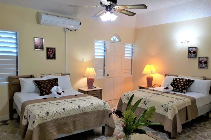 Room 3 of 49