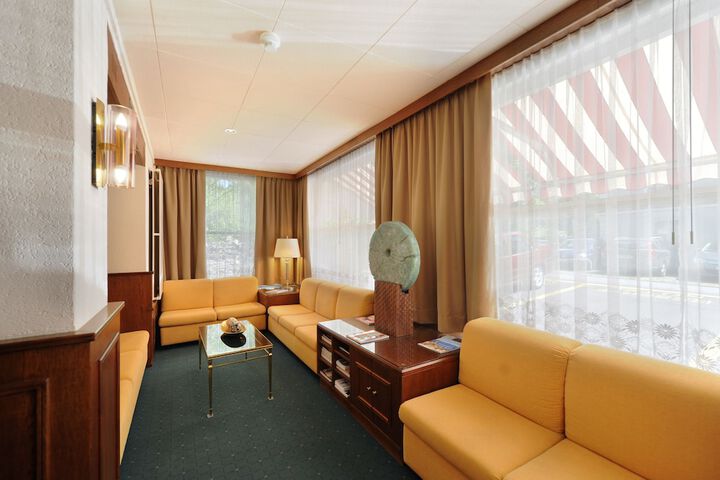 Hotel Interior 3 of 65