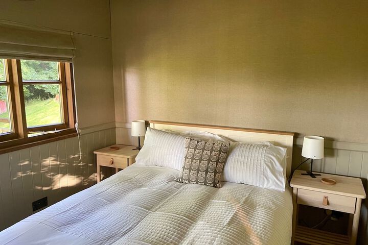 Room 3 of 61