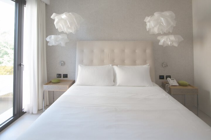 Room 46 of 127