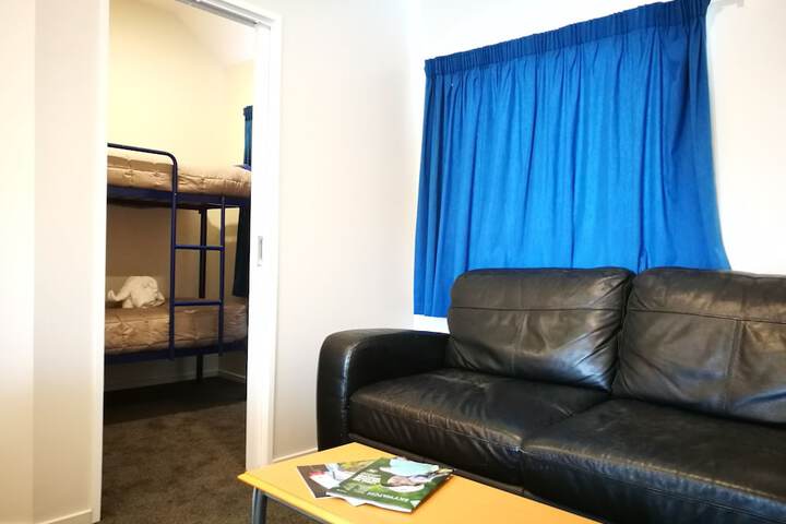 Room 25 of 63