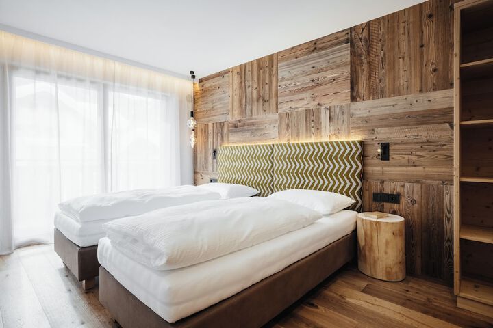 Room 25 of 108