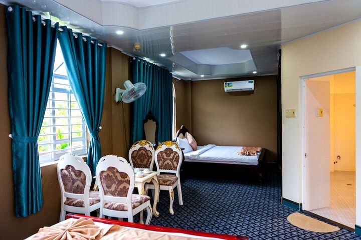 Room 26 of 62