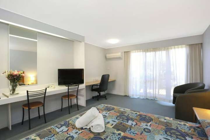 Room 4 of 35